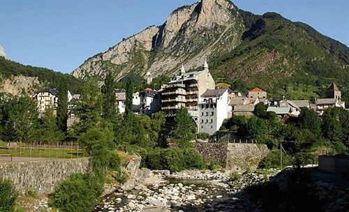 Hostal Vidaller بييلسا المظهر الخارجي الصورة